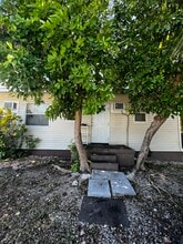 2406 Harris Ave, Unit 2406 in Key West, FL - Foto de edificio - Building Photo