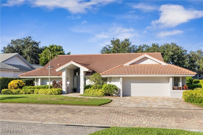 6605 Southfork Ct in Naples, FL - Building Photo - Building Photo
