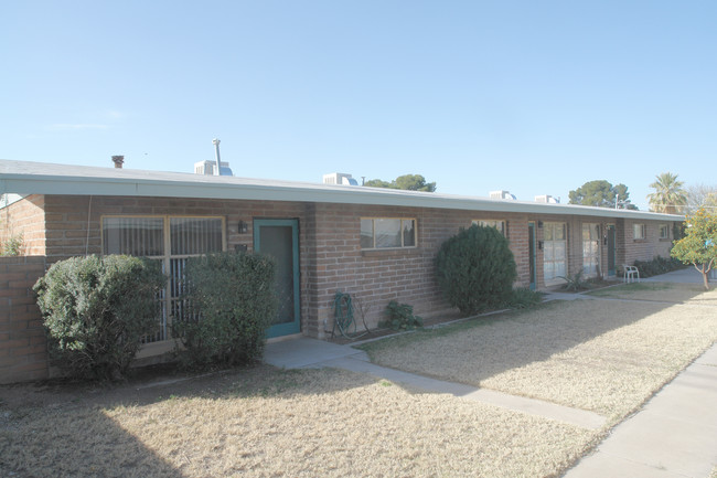 3015-3025 E Alta Vista St in Tucson, AZ - Building Photo - Building Photo