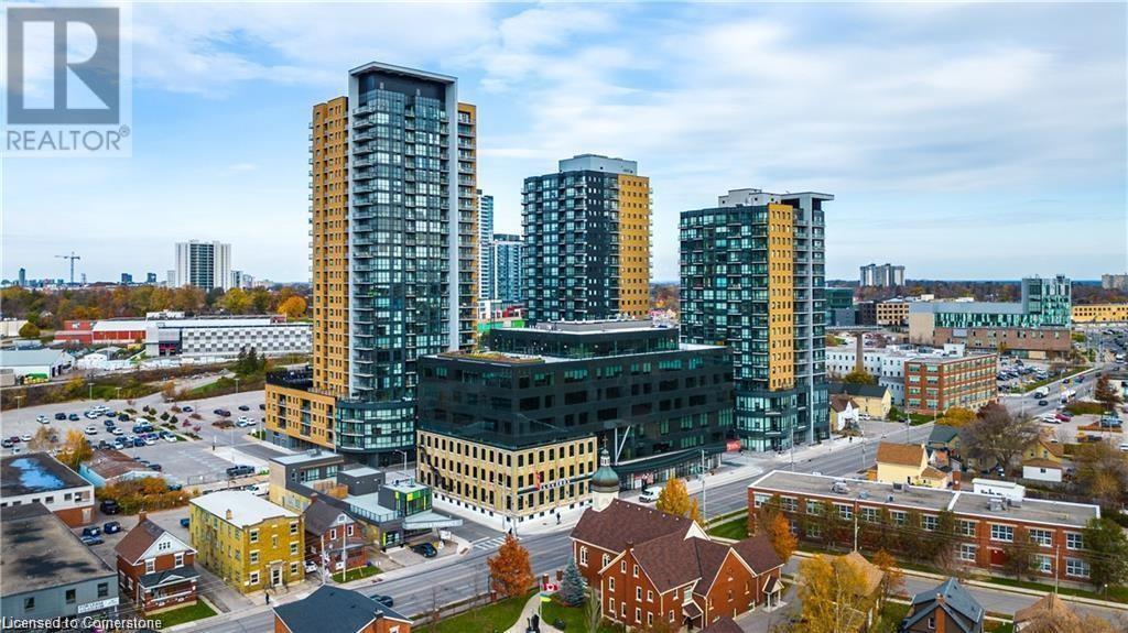 108 Garment St in Kitchener, ON - Building Photo