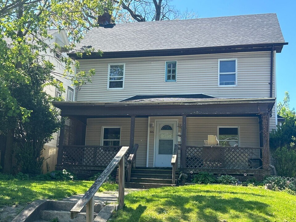 86 Middlebury Ave in Akron, OH - Building Photo