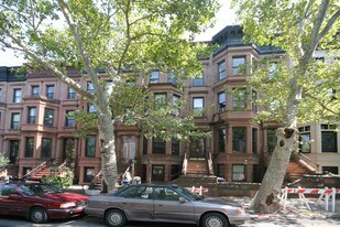 601 7th St Apartments