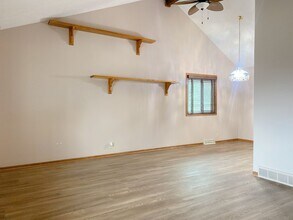 2103 Morrie Dr in Bellevue, NE - Building Photo - Building Photo