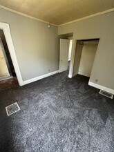 1420 W 37th Ave in Kansas City, KS - Building Photo - Building Photo