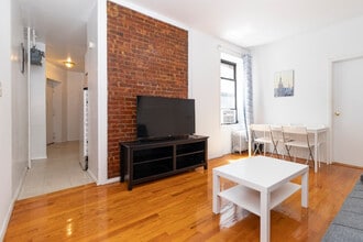 334 E 94th St in New York, NY - Building Photo - Building Photo