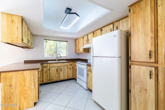 2847 E Acoma Dr in Phoenix, AZ - Building Photo - Building Photo
