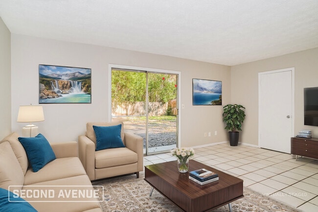 5111 Arrowsmith Rd in Jacksonville, FL - Foto de edificio - Building Photo