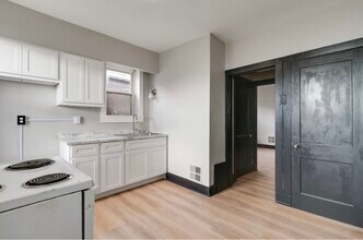 4916 Winona Ave, Unit 2 West in St. Louis, MO - Foto de edificio - Building Photo