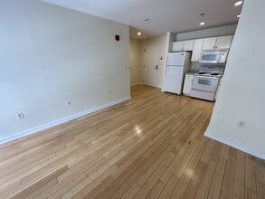 2 Boylston St, Unit 4 in Boston, MA - Building Photo - Building Photo