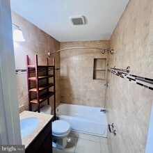 1926 S 7th St in Philadelphia, PA - Building Photo - Building Photo