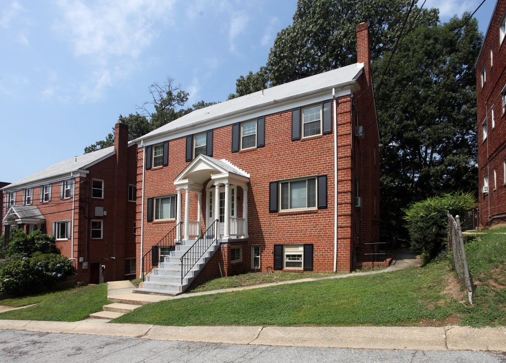 8712 Bradford Rd in Silver Spring, MD - Building Photo