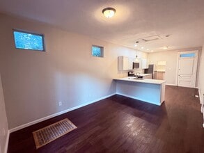 2012 Schaeffer Pl in St. Louis, MO - Building Photo - Building Photo