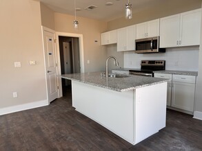 Vintage Townhomes in Argyle, TX - Building Photo - Interior Photo