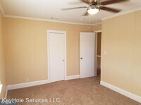 1 N Ellamont St photo'