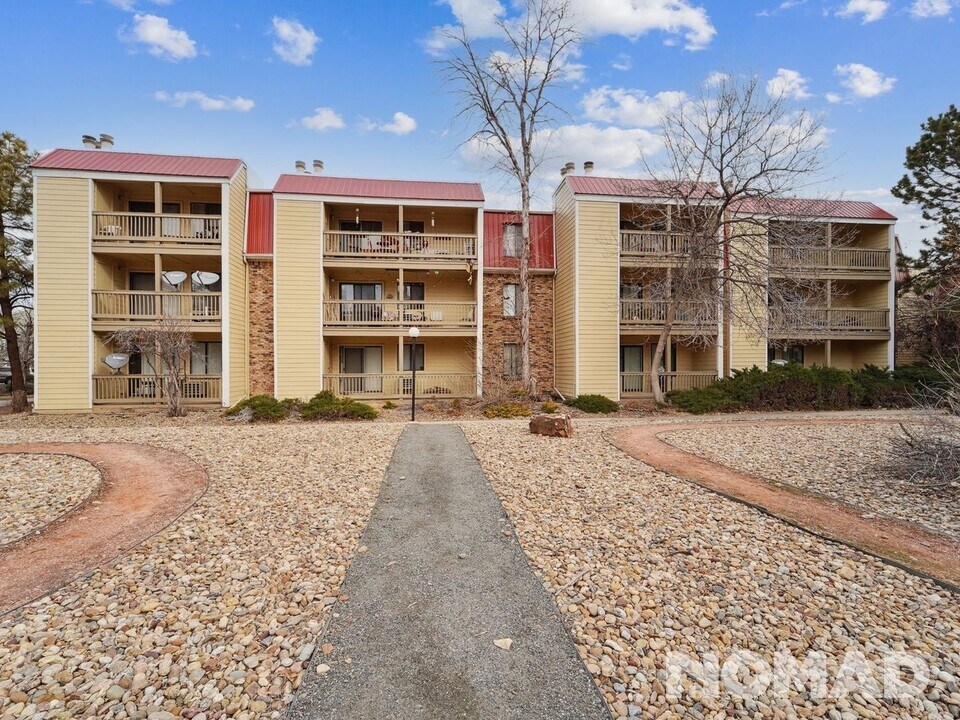 14760 E Kentucky Dr in Aurora, CO - Building Photo