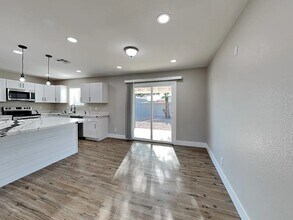 1126 E Marny Rd in Tempe, AZ - Building Photo - Building Photo