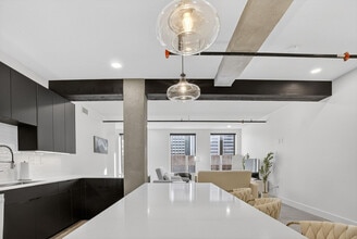 100 W 5th St in Tulsa, OK - Building Photo - Building Photo