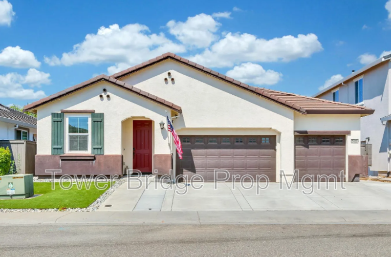 5122 Copper Sunset Way in Rancho Cordova, CA - Building Photo