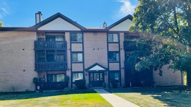 property at 6015 Lakeside Pl