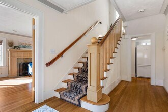 710 10th Ave E, Unit SI ID1035931P in Seattle, WA - Building Photo - Building Photo