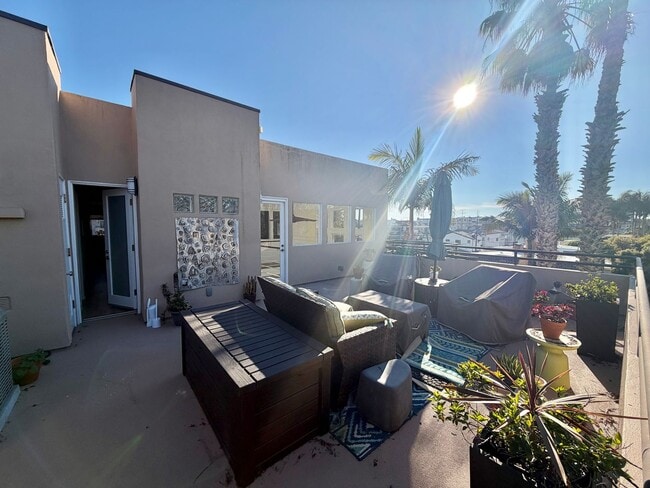 2832 Ingleside Dr in Hermosa Beach, CA - Building Photo - Building Photo