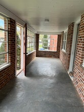 14-14 Ridgefield St in Manchester, CT - Foto de edificio - Building Photo