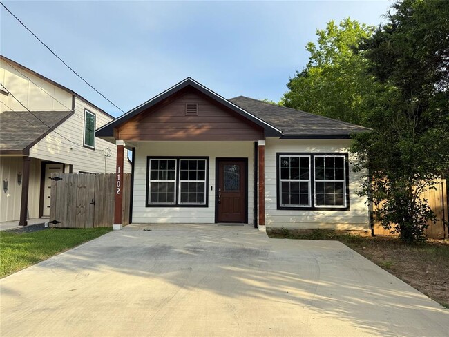 property at 1102 4th St