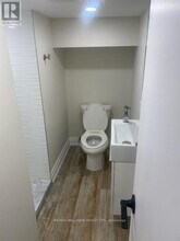 1551 Kingston Rd in Toronto, ON - Building Photo - Building Photo
