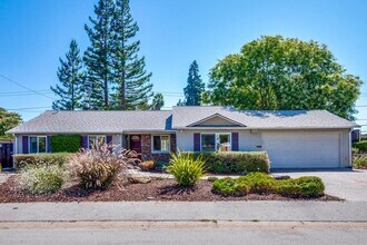 1549 Fordham Way in Mountain View, CA - Building Photo - Building Photo