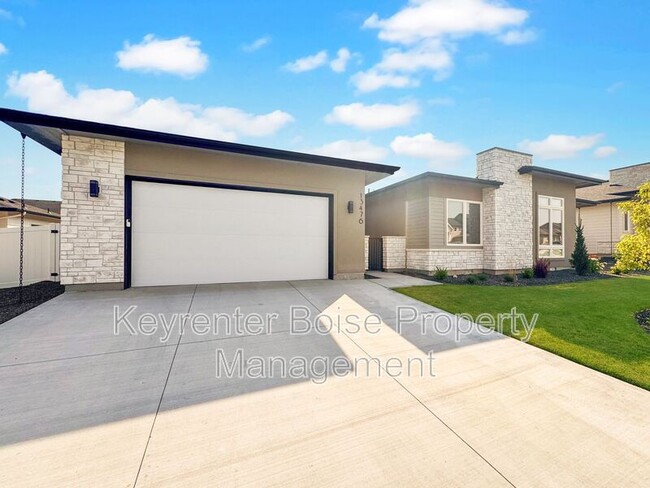 property at 13476 N Tierra Linda Wy