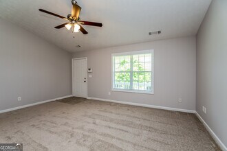 315 Hunters Trce in Covington, GA - Building Photo - Building Photo