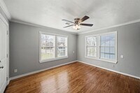 202 Sylvester Rd photo'