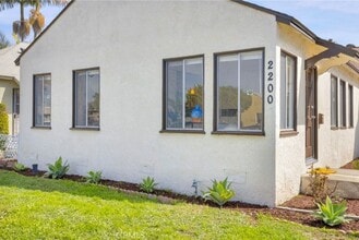 2200 Euclid Ave in Long Beach, CA - Building Photo - Building Photo