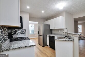 5901 Valley Green Rd in Lithonia, GA - Building Photo - Building Photo