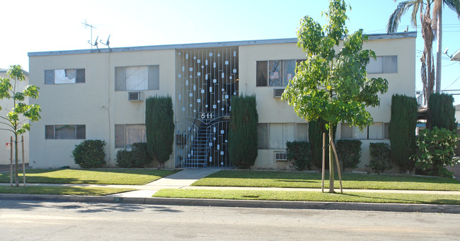 511 1st Ave in Covina, CA - Building Photo - Building Photo