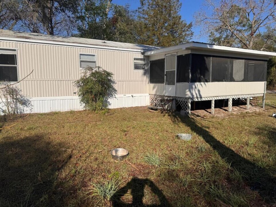 1700 SE 183rd Avenue Rd in Silver Springs, FL - Building Photo