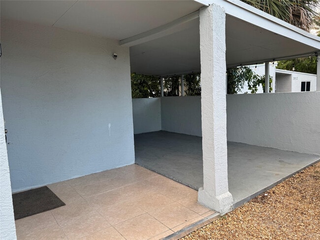 1608 St in Lauderhill, FL - Building Photo - Building Photo