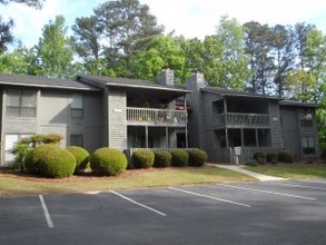 1908 Tryon Dr, Unit 2 in Fayetteville, NC - Building Photo - Building Photo