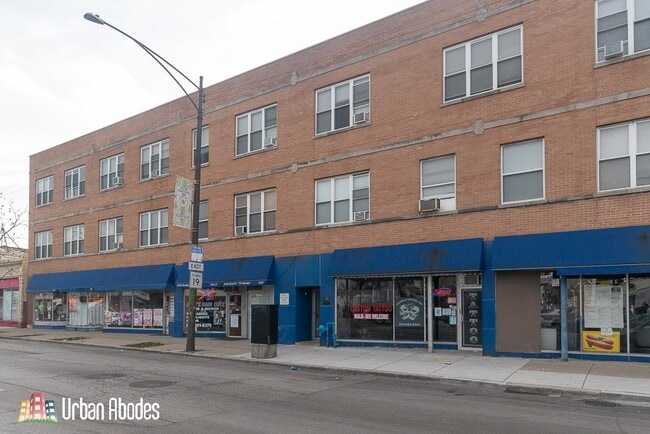 3959 W Irving Park Rd, Unit J05W