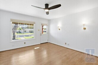 8324 Burrell Dr in Austin, TX - Building Photo - Building Photo