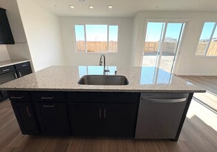 777 Rosazzo Ln in Manteca, CA - Building Photo - Building Photo