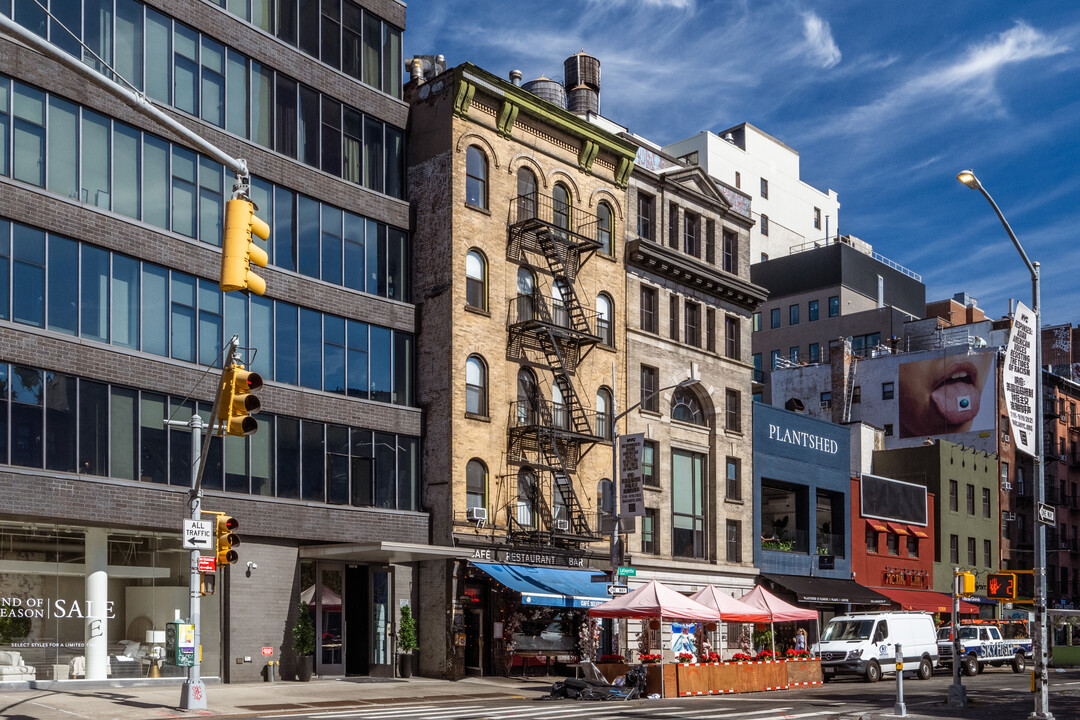 212 Lafayette St in New York, NY - Building Photo