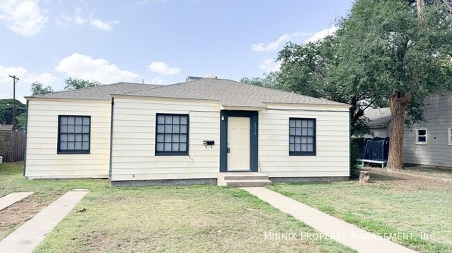 2214 29th St in Lubbock, TX - Building Photo - Building Photo