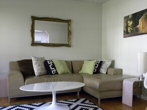 322 Nelms Ave NE in Atlanta, GA - Building Photo - Building Photo