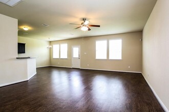 9450 Green Mills Dr in Houston, TX - Building Photo - Building Photo