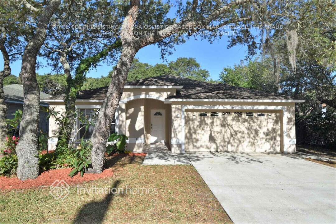 660 Anclote Dr in Tarpon Springs, FL - Building Photo