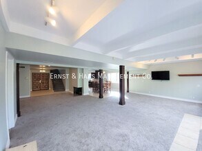 869 E Kallin Way in Long Beach, CA - Building Photo - Building Photo