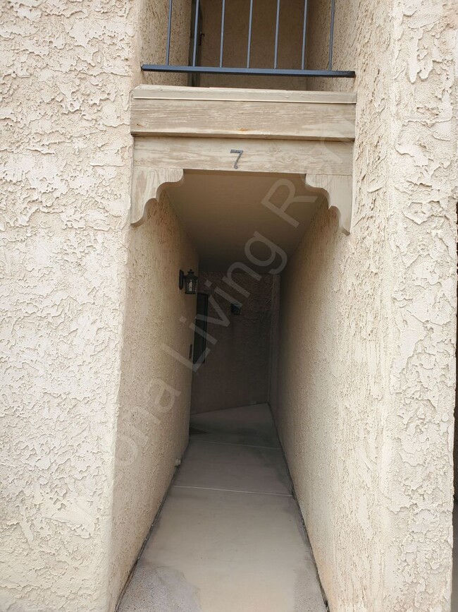 2175 Snead Dr in Lake Havasu City, AZ - Building Photo - Building Photo