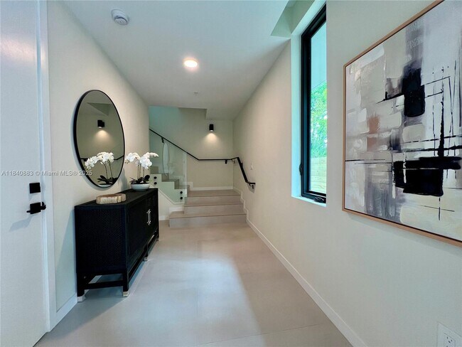 2694 SW 25th Ave in Miami, FL - Building Photo - Building Photo