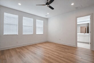 4413 Santorini Ln in Houston, TX - Building Photo - Building Photo